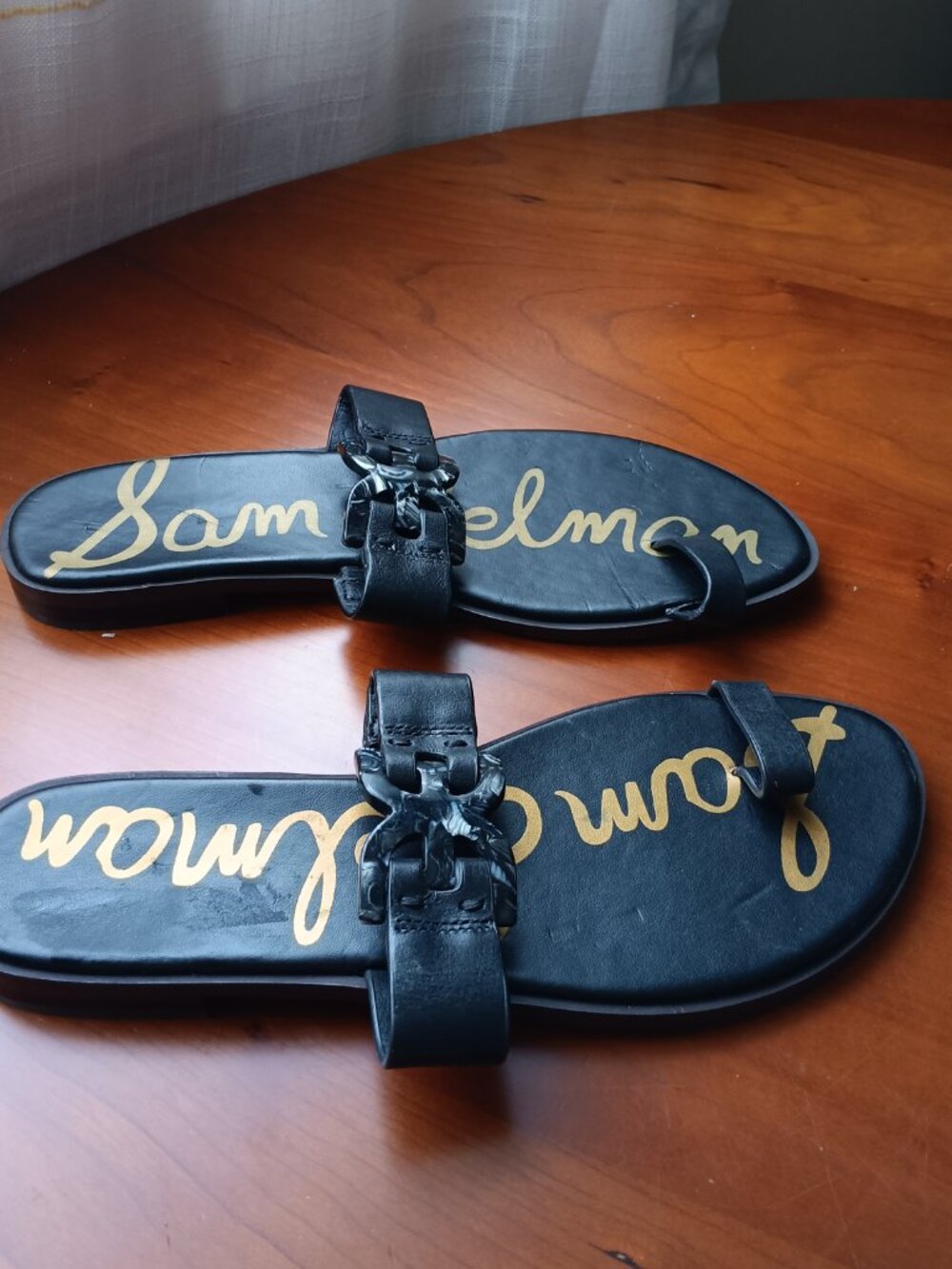 NWT Sam Edelman Black Ring Toe Tortoise Shell Buckle Flat Sandals Size 7 1/2 - Picture 3 of 7
